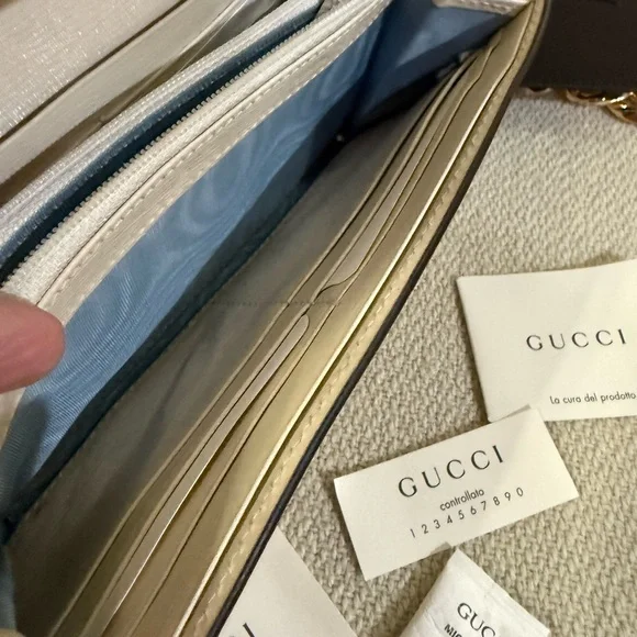 Gucci Limited Edition Leather Sylvie Valentines Day Wallet w/After Market Chain - Picture 9 of 14